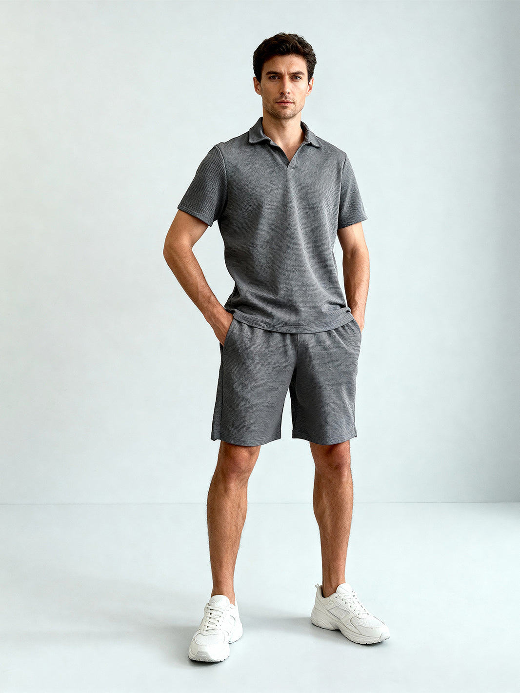 Conjunto deportivo Gris Oscuro – polo y short